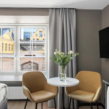 Numa Hallen 4*